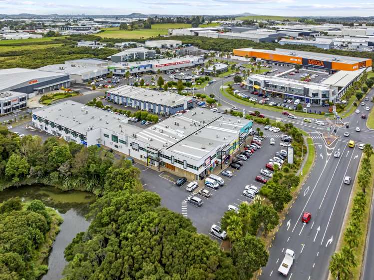 23/2 Bishop Dunn Place Botany Downs_15