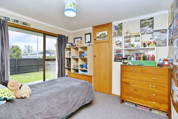 2 Bowie Drive Woodend_11