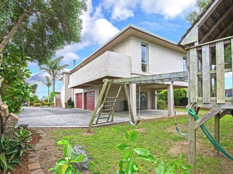 111 Hutchinsons Road Bucklands Beach_1