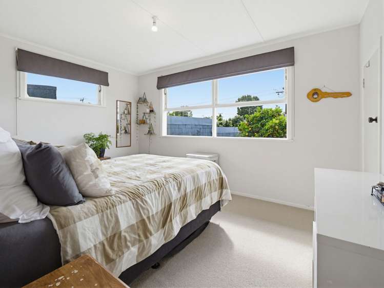 4 Perth Place Awapuni_16