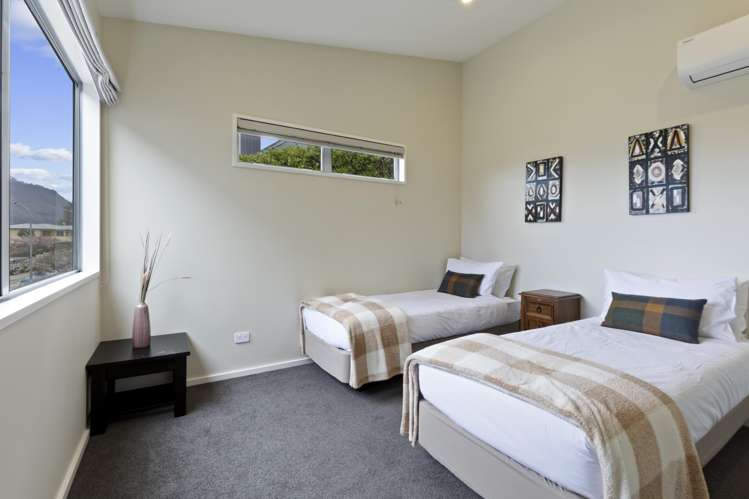 75 Hensman Road Queenstown_12