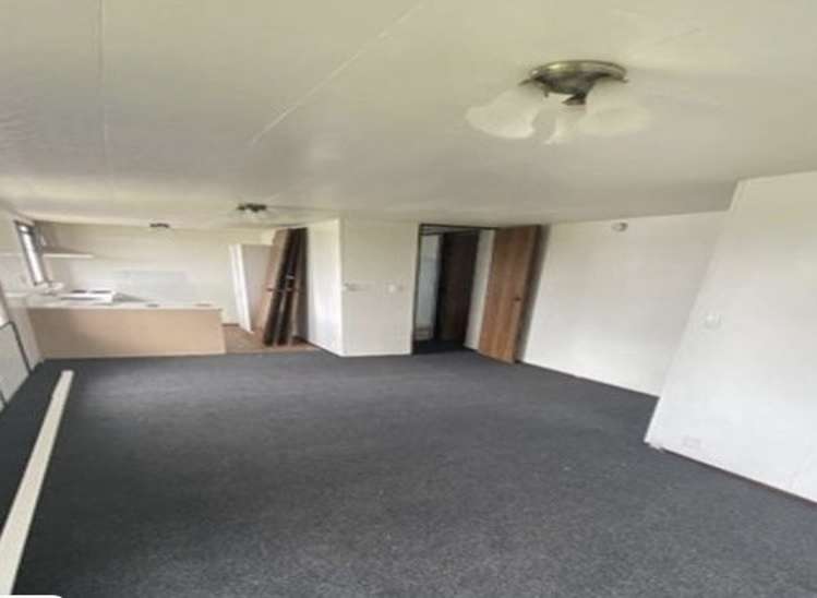 9/30 Gifford Avenue 10695_8