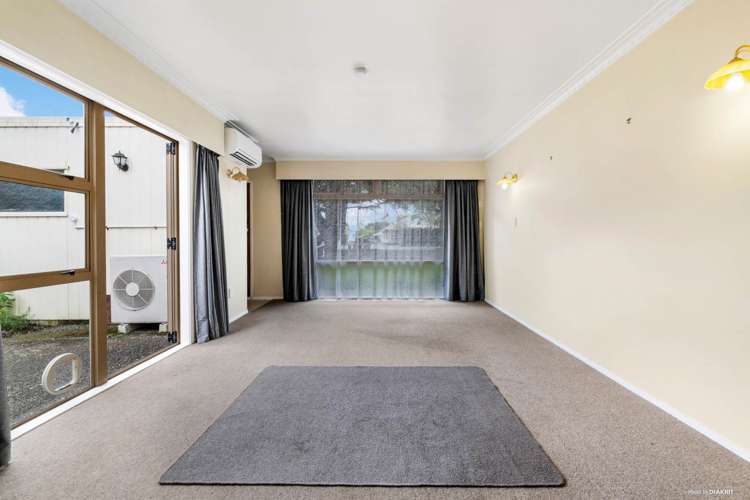 1/68 Beach Road Castor Bay_6