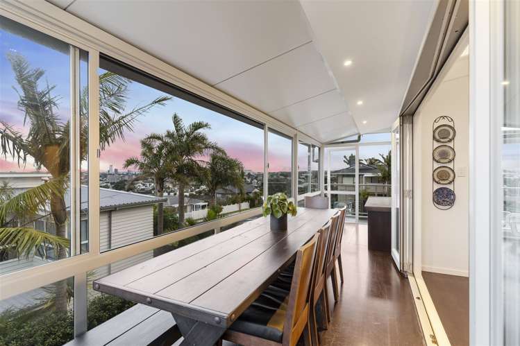 1/41 Seaview Road Castor Bay_5