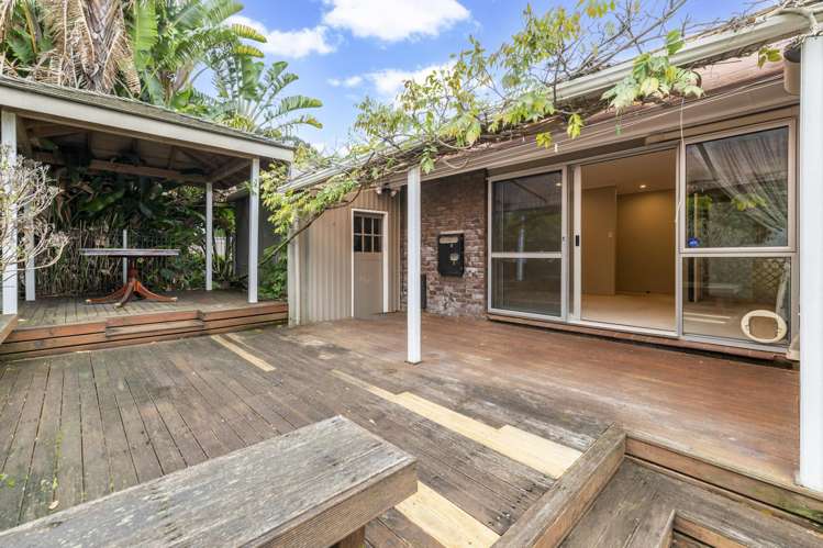 1/19 Kanohi Terrace Mangere Bridge_13