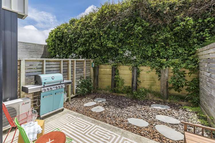 6/210 Karori Road Karori_11