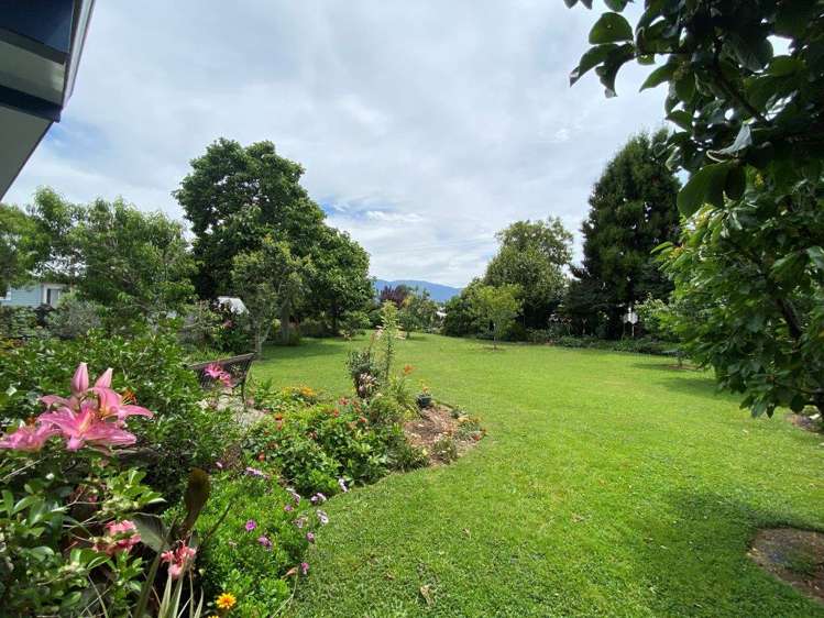 2 Sunbelt Crescent Takaka_18