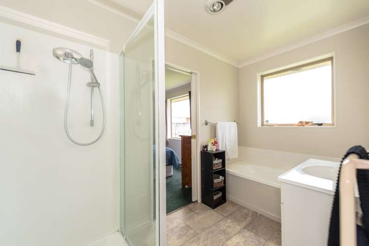 15 Farnborough Drive Nawton_7