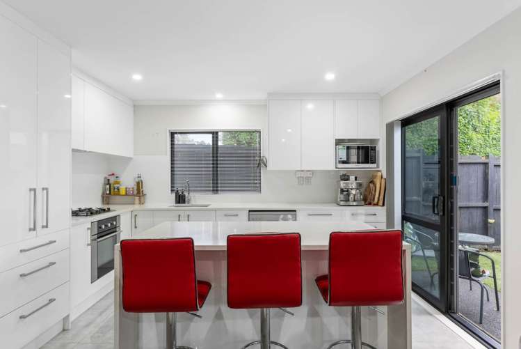 14a Ngatira Place Clendon Park_8