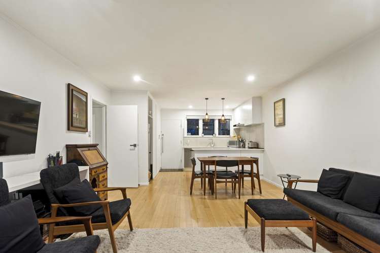 2/5 Larchwood Avenue Westmere_8