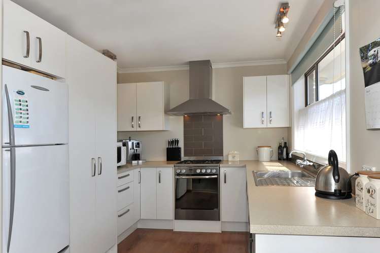 2/5 Exeter Street Stoke_5