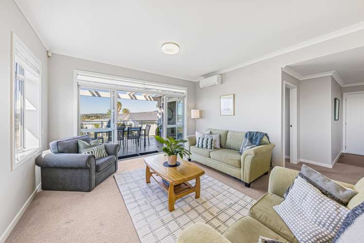92 Landmark Terrace Orewa_11