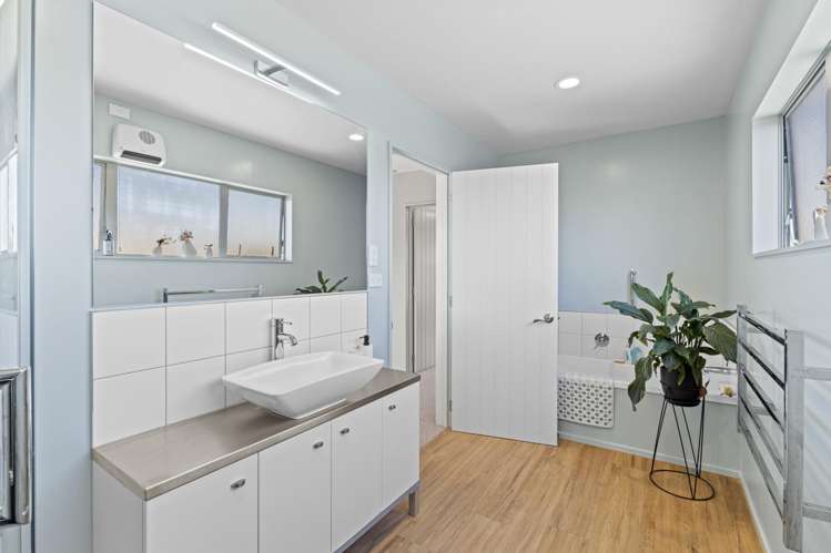 12 Cotswolds Close Otamatea_24