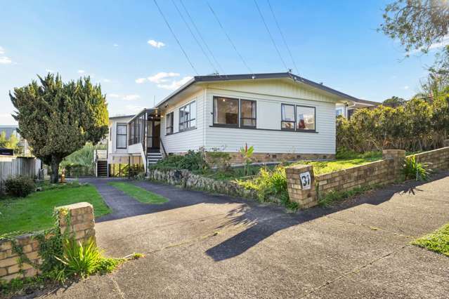 Double Income Opportunity on 672m² Freehold Site