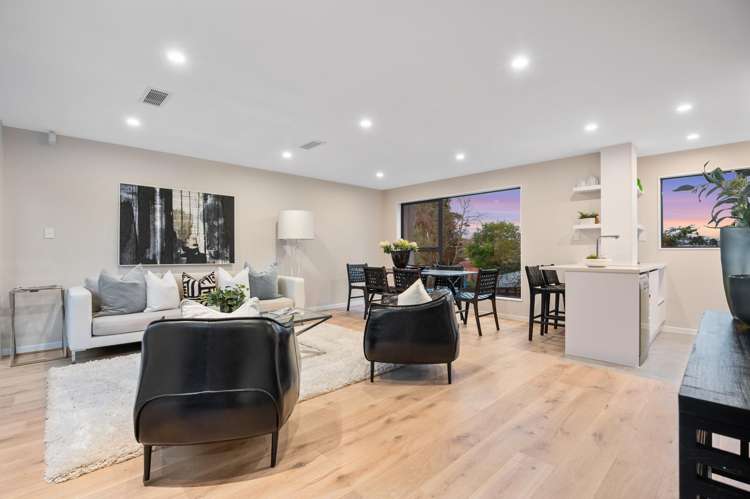 4F Meadowvale Avenue Forrest Hill_16