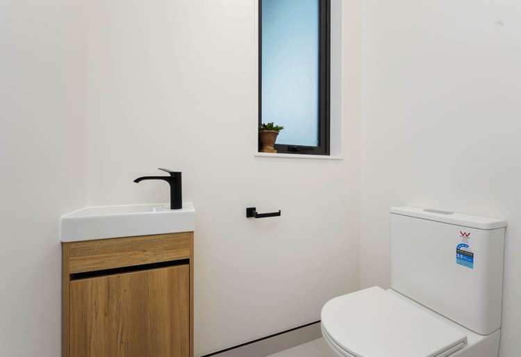 Lot 2/7 Orton Street Glenfield_17