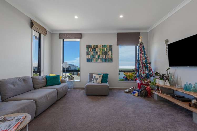 31 Eagles Way Cable Bay_5