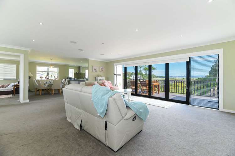 15 Merwood Lane Devonport_36