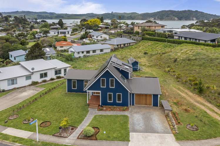 3 Nikau Park Raglan_20