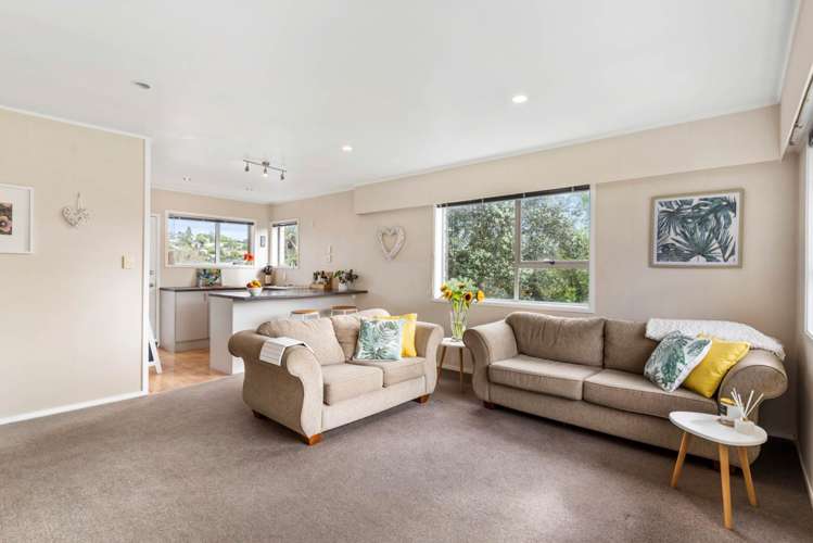 1/2 Ellice Road Totara Vale_3