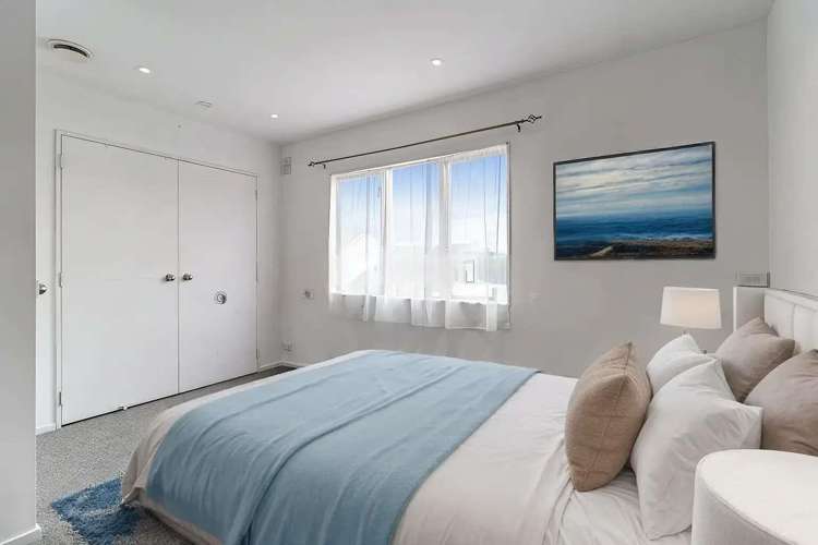 17/14 Ambrico Place New Lynn_8