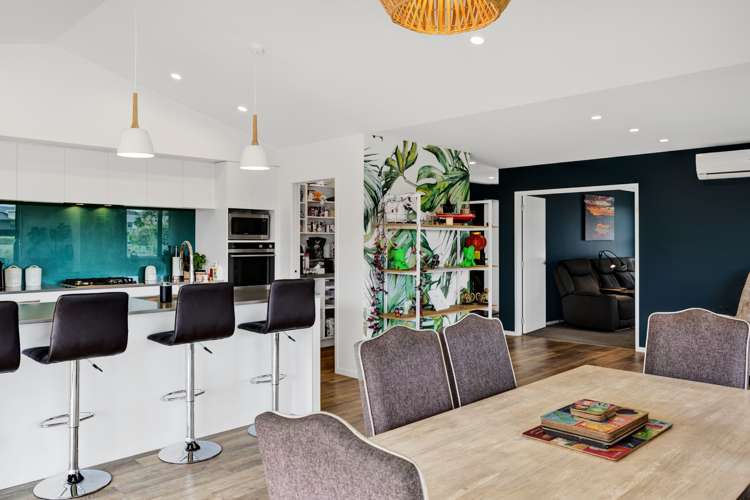 8a Jules Crescent Bell Block_9