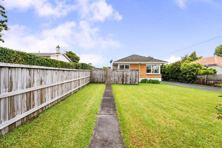 1/11 Dallinghoe Crescent Milford_23