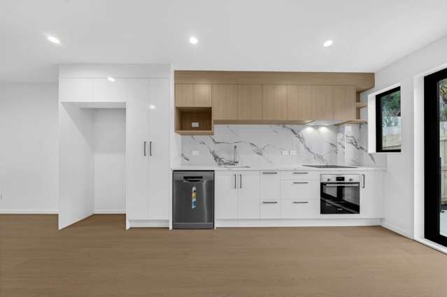 11C Kemp Road Massey_3