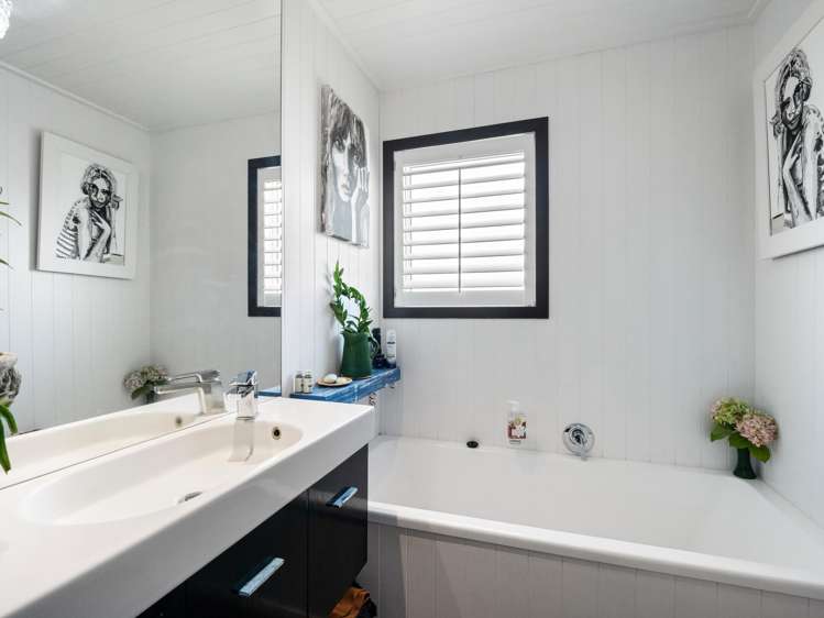 93 Marine Parade Mount Maunganui_21