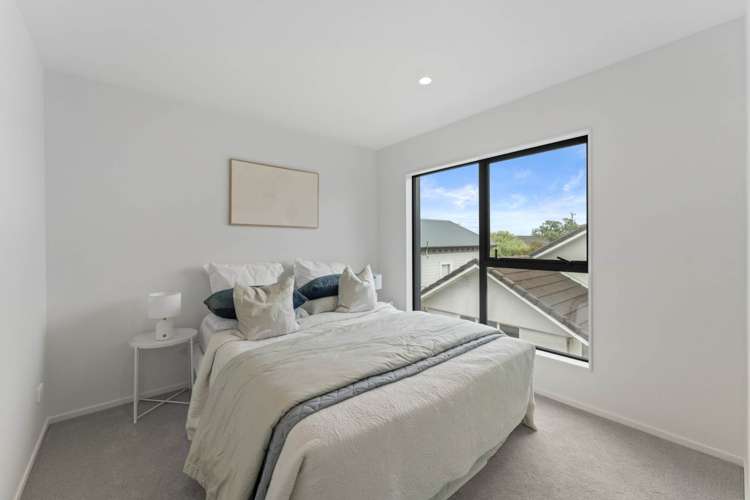 2C Coronation Street Belmont_9