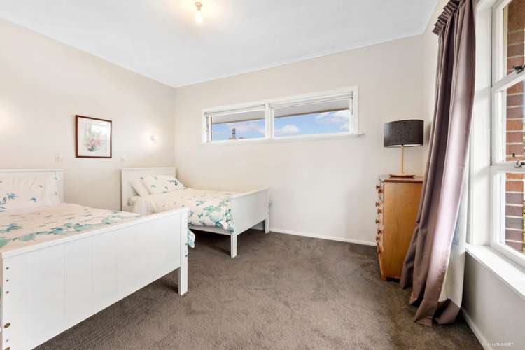 52 Sturges Road Henderson_7