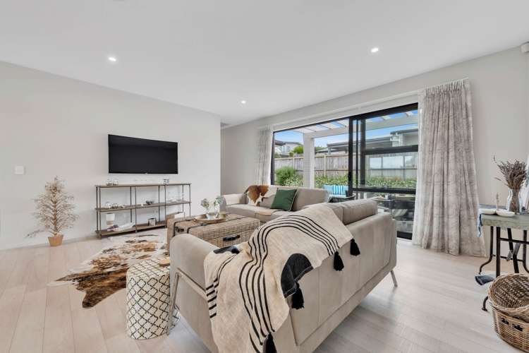 1 Motukaraka Drive Beachlands_6