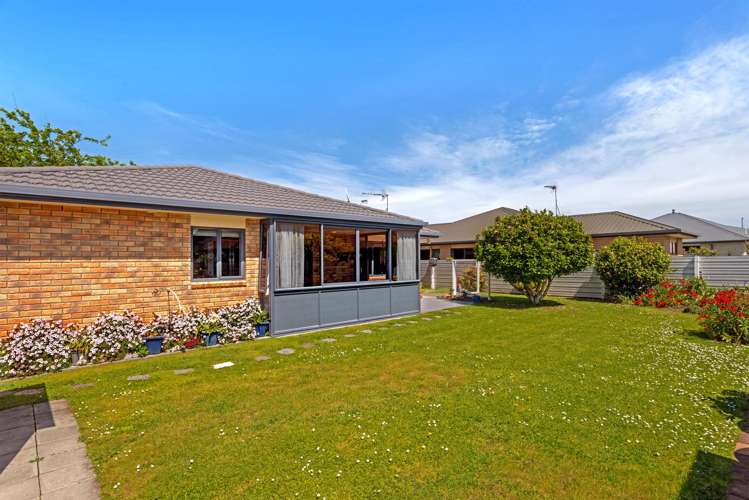 33 Ruru Avenue Lytton West_13