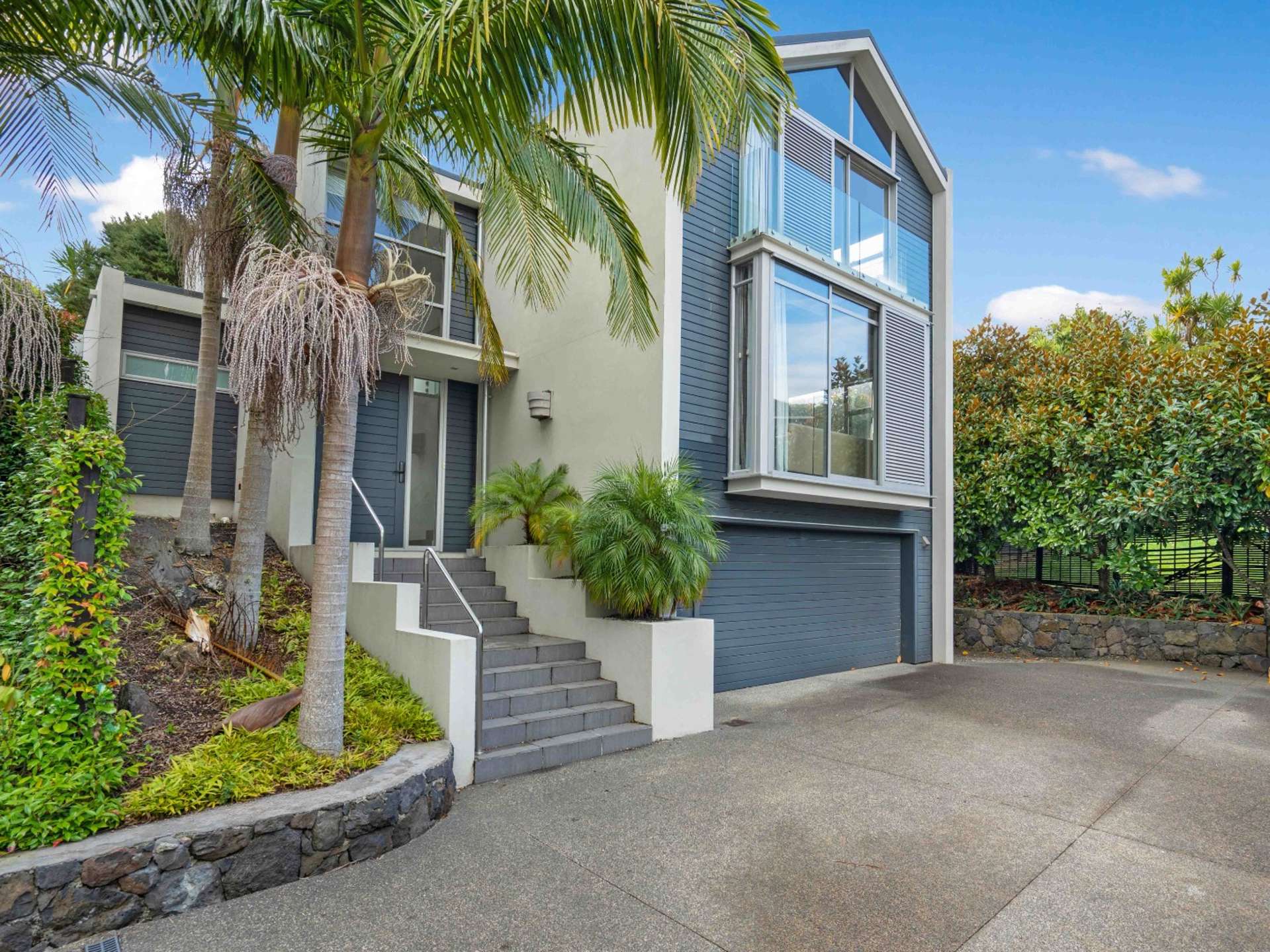 2/107 Aotea Street 1743_0