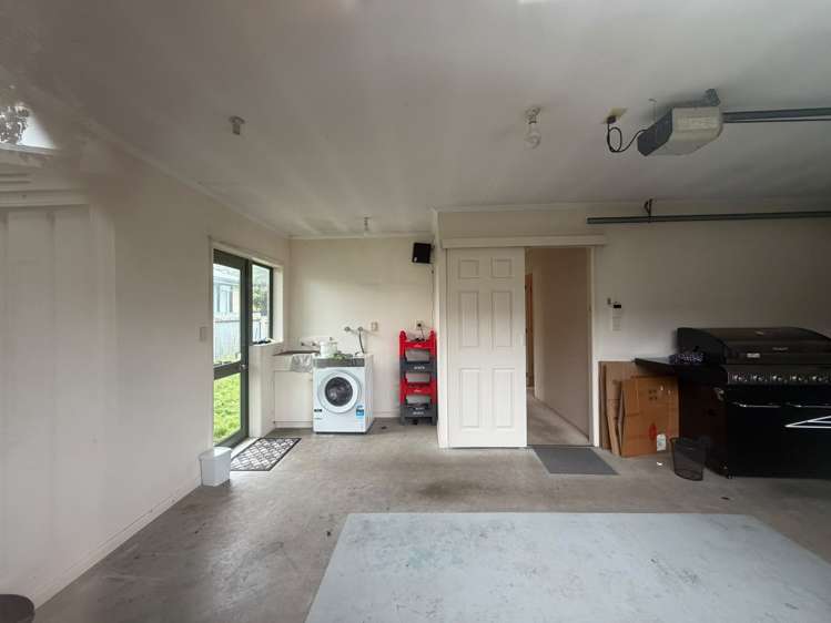 2/23 King Edward Avenue Papakura_2