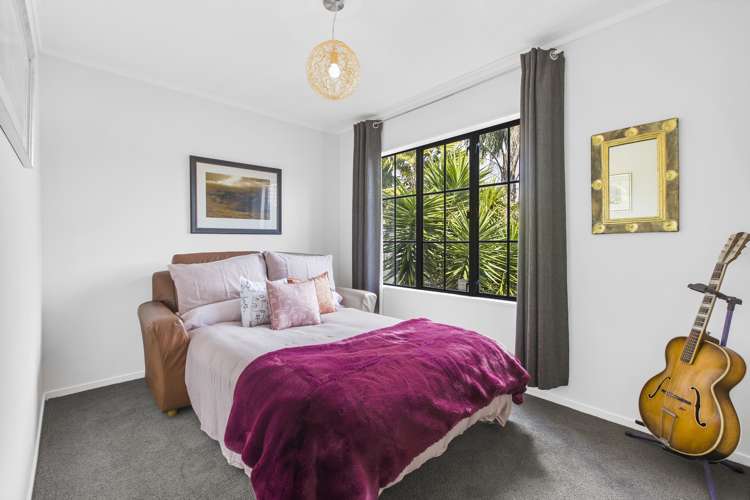 15 Marendellas Drive Bucklands Beach_16