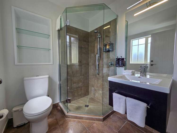 25/1 Beauchamp Place Lake Tekapo_17