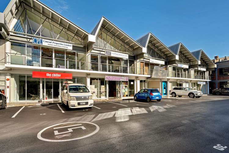 Unit 4/114 St Georges Bay Road_0