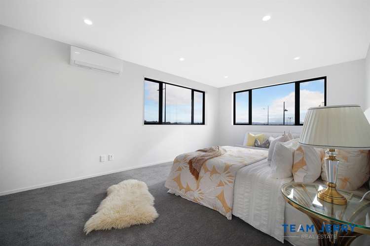 1 Korowhiti Road Clarks Beach_20