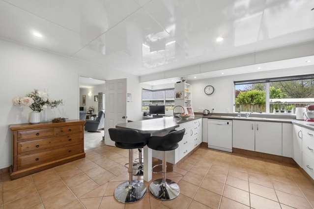 5 Papawai Grove Waikanae_3