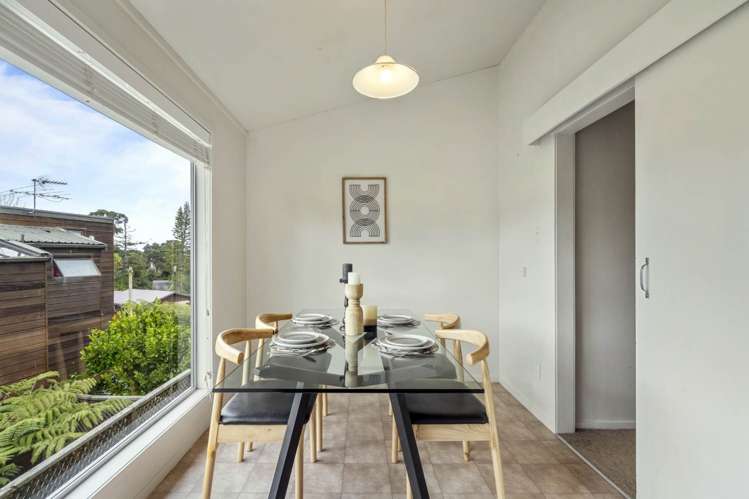 2/970 Beach Road Torbay_9