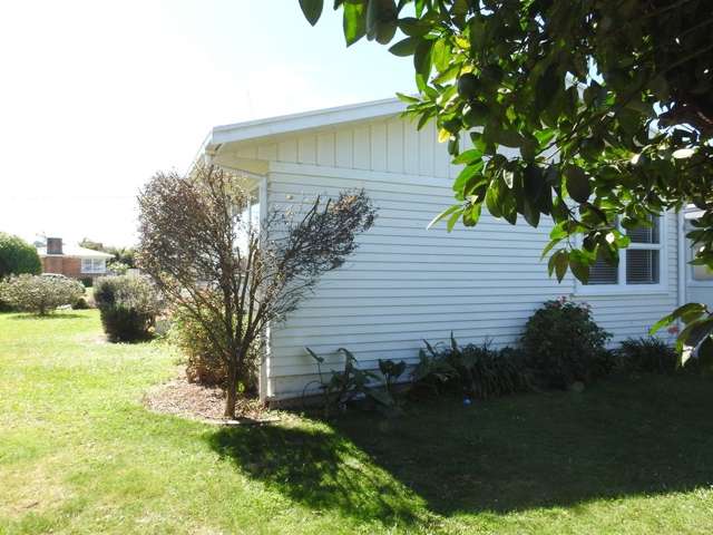 8 Gadsby Place Hamilton East_3