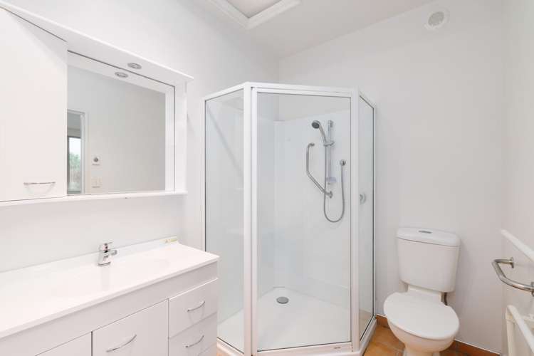 6 Thackers Quay Woolston_11