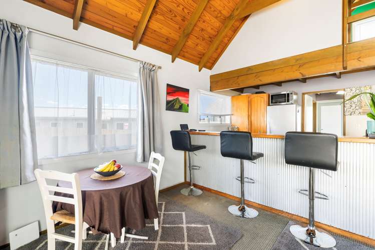 49 Jonathon Street Brookfield_4