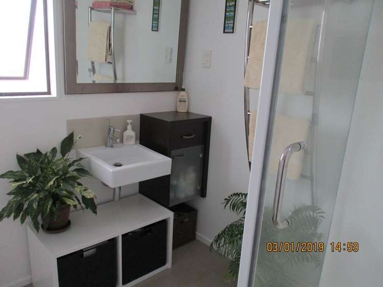 12a Eagle Place Red Beach_9