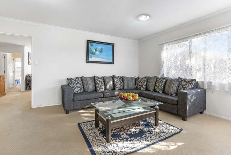 54 Etherton Drive Manurewa_5