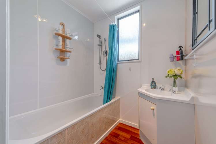 53 Godley Street Halcombe_15