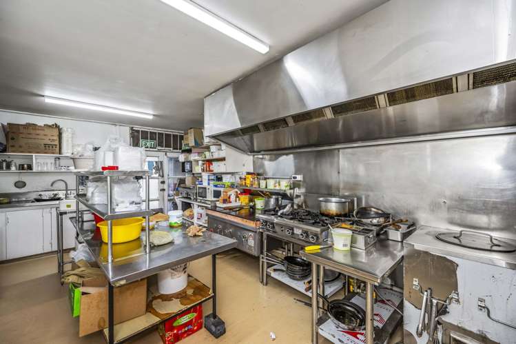 60-62 Tiraumea Drive Pakuranga_6