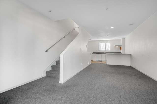 28/10 Ruru Street 10021_1