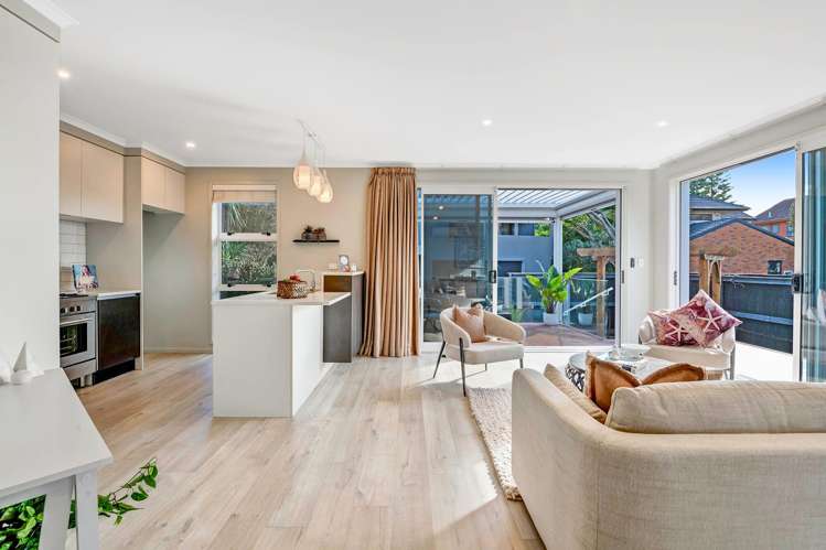 63a Walton Street Red Beach_5